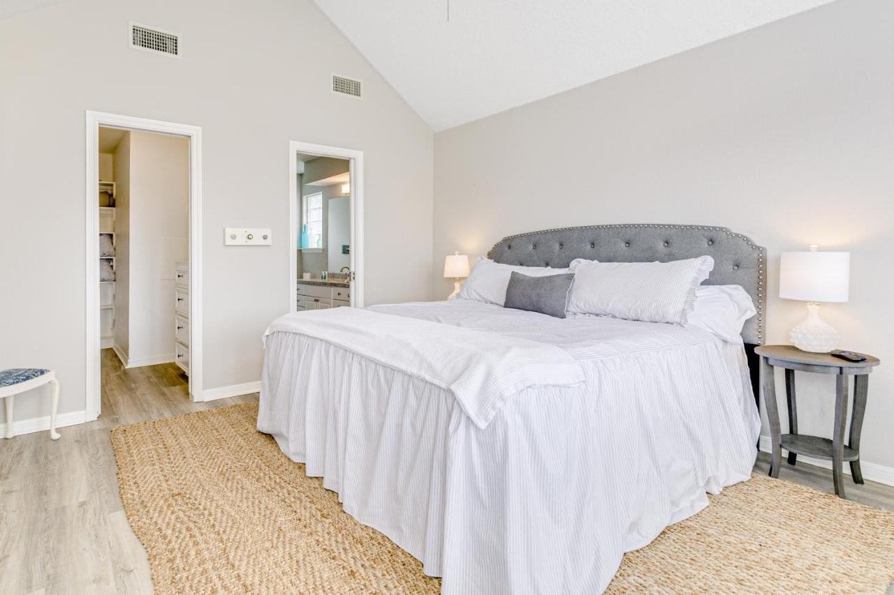 Mimosa Manor * Galveston